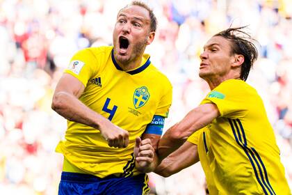 Suecia se impone ante Corea con gol de Andreas Granqvist de penall