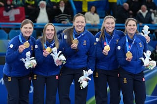 Suecia vence a Suiza y gana el oro en curling femenino en los Juegos de Invierno