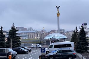 Sirenas y pánico en Kiev, donde ya llegó la guerra