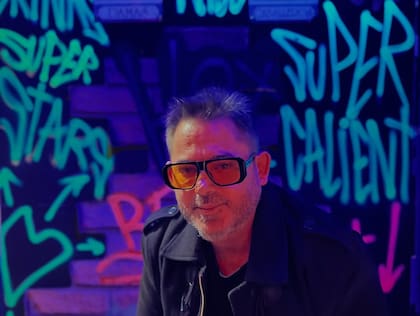 Sufrió un derrame cerebral causado por un aneurisma