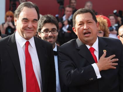 Sulichin produjo la serie de entrevistas de Oliver Stone con líderes mundiales de izquierda. Así conoció al venezolano Hugo Chávez