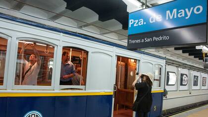 Sumarán el nombre Casa Rosada a la estación Plaza de Mayo de la línea A