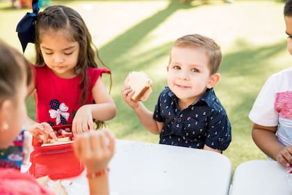 Summer Rising ofrece clases por la mañana y actividades recreativas por la tarde