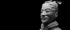 Sun Tzu: “Muévete rápido como el viento y compacto como el bosque, ataca como el fuego y permanece inmóvil como la montaña”