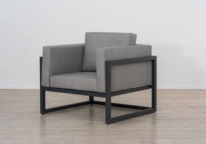 Súper cómodo, este sillón es apto exterior e impermeable.