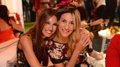 Supersonrisas: Pampita y Puli de María en el Prix de Baron B