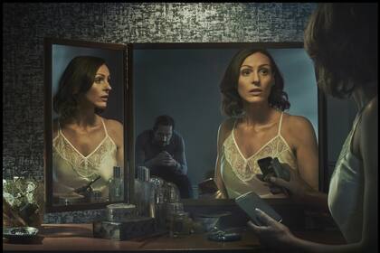 Suranne Jones como la doctora Foster