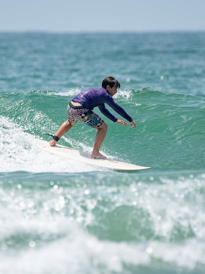 Surf, familia y gratitud: las postales de unas vacaciones especiales (Foto: Instagram @jmena)