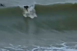 Surfistas desafiaron olas de hasta seis metros en medio del temporal