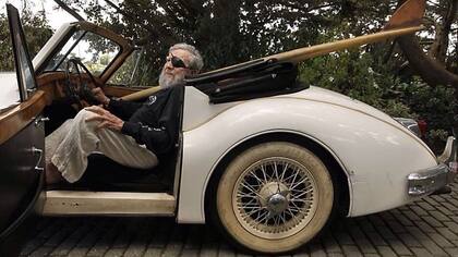 Surfistas homenajearon al inventor del traje de neoprene, Jack O`Neill.