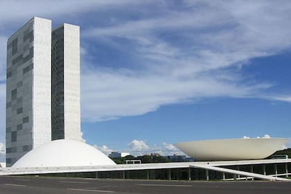 Sus edificios blancos y bloques son la marca distintiva de la ciudad. Fuente: Artchitectours