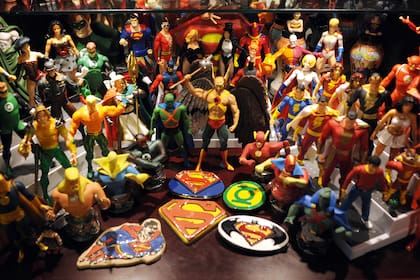 Sus favoritas son las de Star Wars y DC Comics, que, según se dice, compra en Internet con un seudónimo.