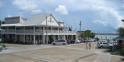 Los locales gastronómicos se destacan por la comida de mar que ofrecen