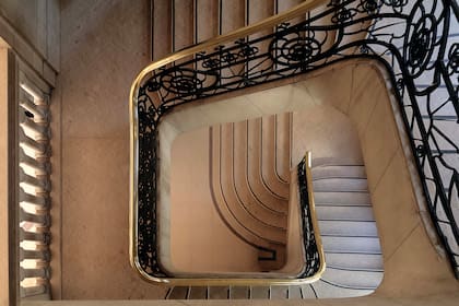 Sus orígenes se remontan a 1812, cuando Rivadavia invitó a las provincias a reunir materiales para “dar principio al establecimiento en la Capital de un Museo de Historia Natural”.