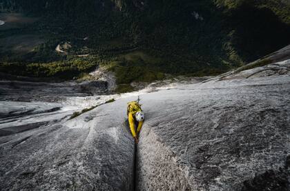 Sus paredes de granito son muy populares entre los escaladores de roca de todo el mundo