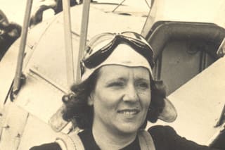 Tomó la aviación como un trabajo y se convirtió en la primera mujer piloto comercial de América del Sur