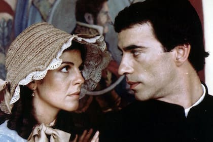 Susú Pecoraro e Imanol Arias fueron los protagonistas de Camila la versión cinematográfica de esta historia de amor