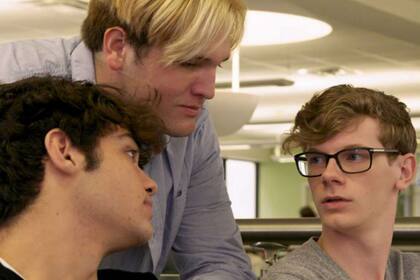 Swiped, una fallida comedia estudiantil