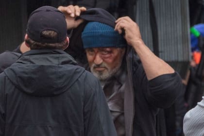 Sylvester Stallone en el set de su nueva película de superhéroes, Samaritan