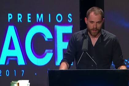 En los premios ACE, una de sus escasas apariciones públicas