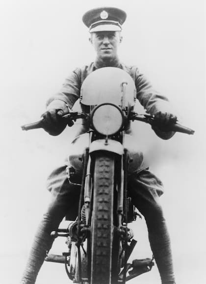 T. E, Lawrence, arqueólogo, espía y defensor de la posición árabe en Versalles