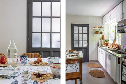 Juego de mesa de petiribí con tapa laqueada y bancos (Estudio Mechi Bruni). Enlozados (Bay Studio). Puerta ‘Gris Noble’ (Alba). Porcelanato de 60x60 (San Lorenzo).