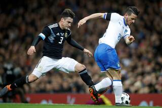 Tagliafico y Bustos, laterales que cumplieron