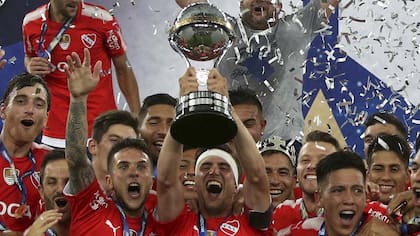 Tagliafico levanta la Copa Sudamericana