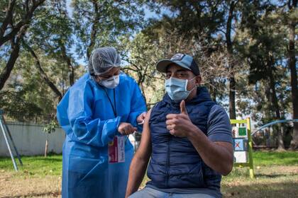 Tal como se informó oficialmente, "el operativo está a cargo de los Ministerios de Desarrollo Humano y Hábitat y Salud del Gobierno de la Ciudad y se lleva adelante en todos los Centros de Inclusión para personas en situación de calle"; además, destacó un vocero oficial que "el objetivo es completar el proceso en las próximas semanas"