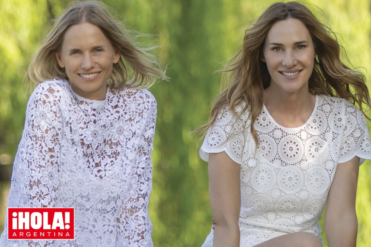 Amigas desde hace 30 años. Lara Bernasconi y Carola del Bianco celebran el Día de la Madre por adelantado junto a sus hijos varones