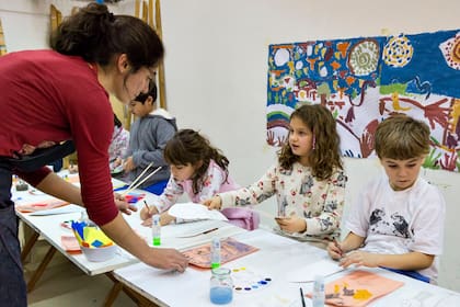 Taller de arte para niños en la Asociación de Amigos del MNBA