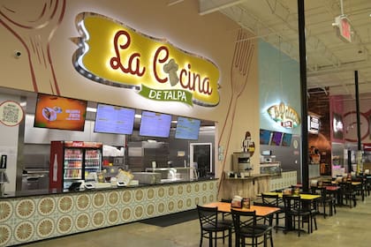 Talpa cuenta con diferentes especialidades, desde una cocina hasta una panadería y confitería