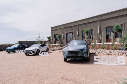También estuvieron presentes los nuevos Peugeot 3008 y 5008.