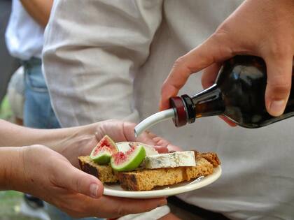 También realizan encuentros de gastronomía y arte