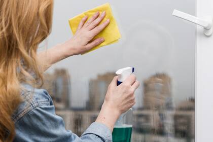 También sugieren un limpiador multiuso con jabón