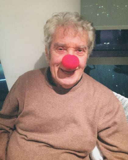 “Tan inmenso, tan papá de todos, de mis amigos, tan todo. Mi corazón siempre latía fuerte cuando veía llegar esa cabellera blanca, ya desde chiquita mi alma se alegraba al verte sonreír", escribió Julieta Novarro