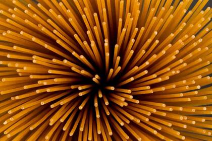 Tan sencillos, los espaguetis y las recetas que hacer con ellos engloban ideas sobre el origen de la vida misma