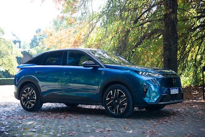 Tanto el 3008 como el 5008 cuentan con 12 sensores repartidos en todo el vehículo