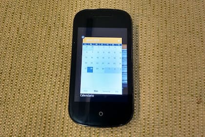 Tanto el Alcatel Pop C1 como el ZTE Open II tienen una pantalla de 3,5 pulgadas y un chip de doble núcleo