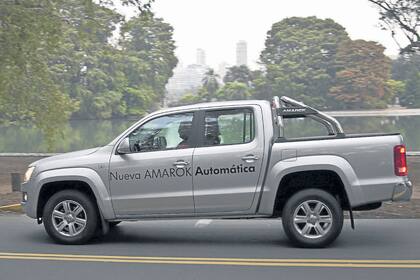 Tanto el diseño exterior como el interior no tuvieron modificaciones importantes. El secreto de esta nueva VW Amarok automática está en el conjunto motor-transmisión, ahora con más potencia y torque disponible en todo régimen de marcha