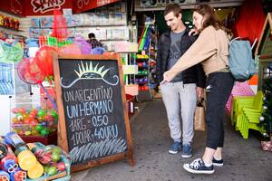 Ajustados. Los turistas, a la caza