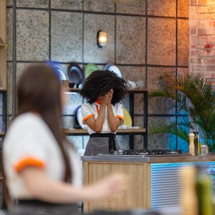 Tanto los jurados como sus compañeros lamentaron la eliminación de Ivanna Jiménez de Top Chef VIP