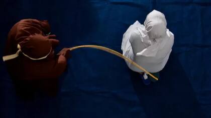 Tanto mujeres como hombres pueden ser condenados a los latigazos públicos bajo la ley islámica