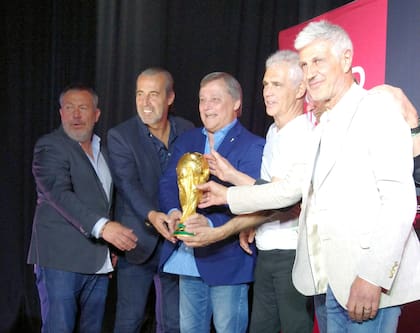 Tapia, Batista, Bertoni, Tarantini y Giusti, héroes de 1978 y 1986, tan valiosos como los campeones de Qatar 2022