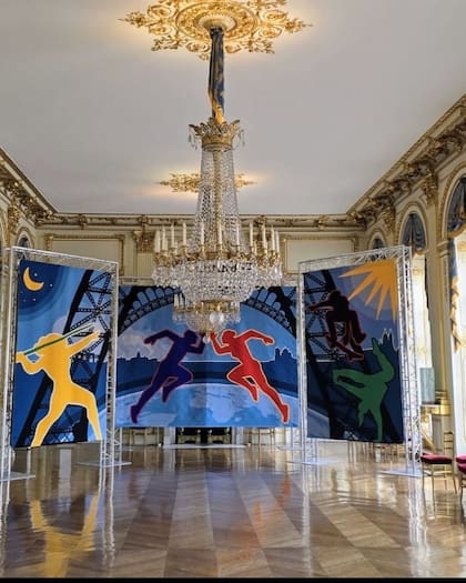 Tapiz olímpico: un tríptico de la ilustradora franco-iraní Marjane Satrapi (la autora de "Persépolis"), repara en la torre Eiffel y varios atletas