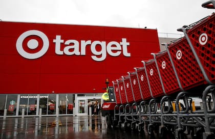Target paga salarios iniciales de entre US$15 y US$24 por hora