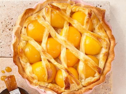 Tarta de duraznos glaseados