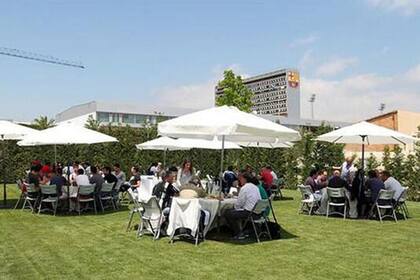 Tata Martino brindó un asado para todo el plantel de Barcelona