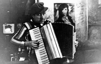 Tatave y su acordeón.