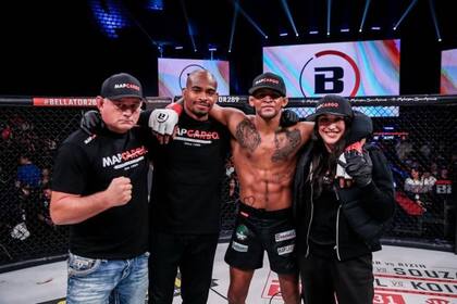 Tatiana Suárez, en el octágono con su novio luchador, Patchy Mix